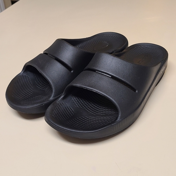 OOFOS Shoes - Oofos OOahh Sport Recovery Slide size 9